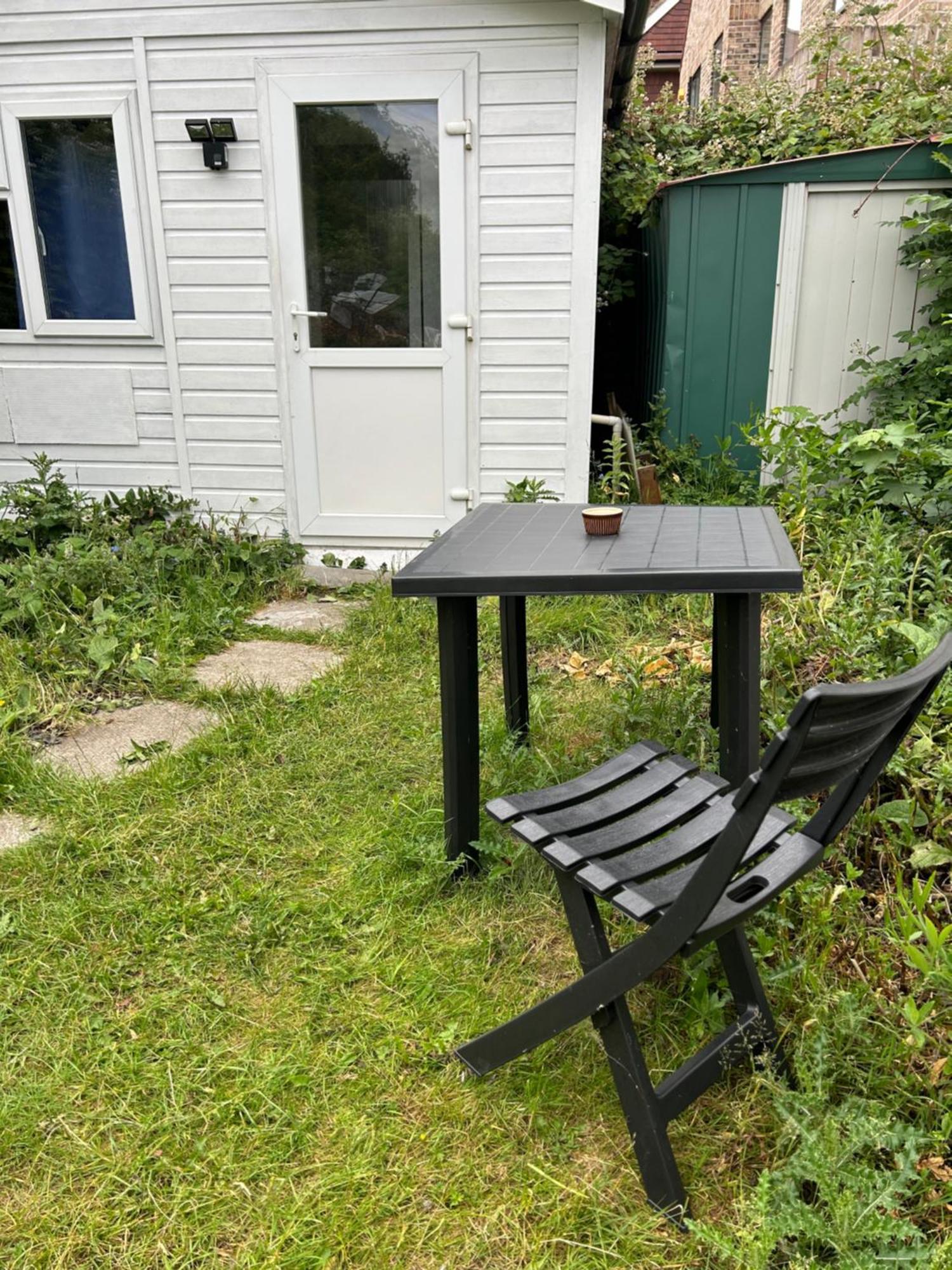 Mini Cabin In A Quiet Area London Ngoại thất bức ảnh